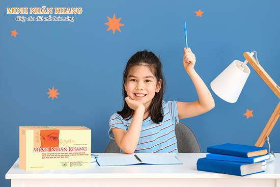 Sử dụng 2 viên Minh Nhãn Khang ngày giúp phòng chống cận thị học đường cho trẻ