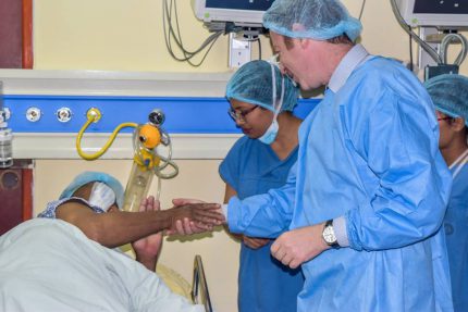 Bảo hiểm đã hỗ trợ mổ đục thủy tinh thể miễn phí