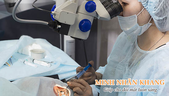 Thay thủy tinh thể cần kiêng gì để mắt nhanh lành?